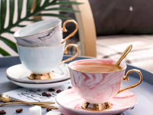 Fashionable And Luxurious Coffee Cups And Saucers