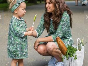 Parent-child skirt printed parent-child knee-length skirt