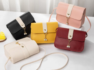 Women's Everyday Joker Contrast Pearl Pendant Small Square Bag