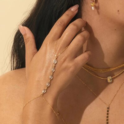 New Horse-eye Diamond Fingerless Bracelet For Women A Stylish Rhinestone Back-of-hand Chain For Summer